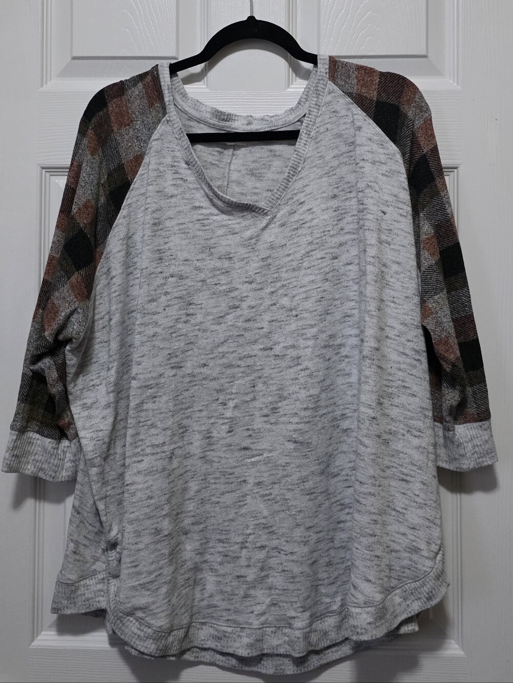 Maurices Light Gray Knit Top with Subtle Texture 3/4 Sleeves